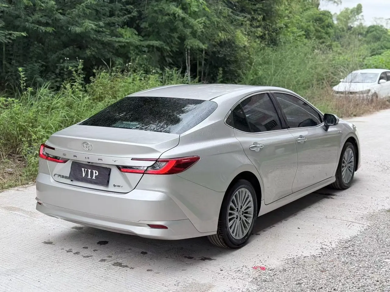 Toyota 2025 Camry Dual Engine 2.0HG Stepless Brilliant Edition Automatic Gear 4