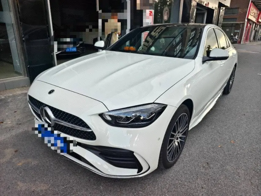 打开图片灯箱:Mercedes Benz Class C 2025 C 260 L 48V 1.5T Sports Edition Automatic Gear