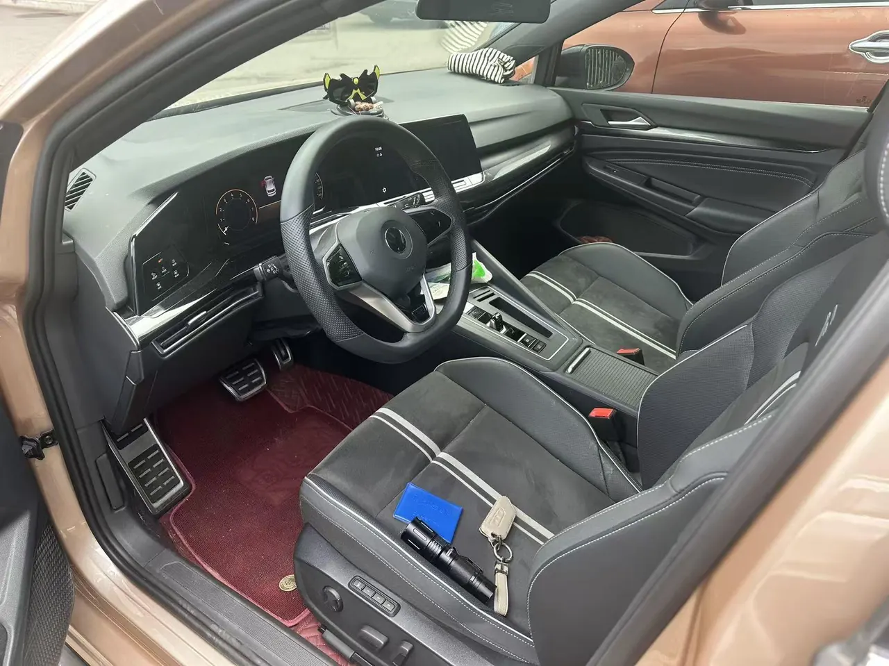 Volkswagen 2021 Golf 8 R-Line 1.4TSI 280TSI Automatic 2
