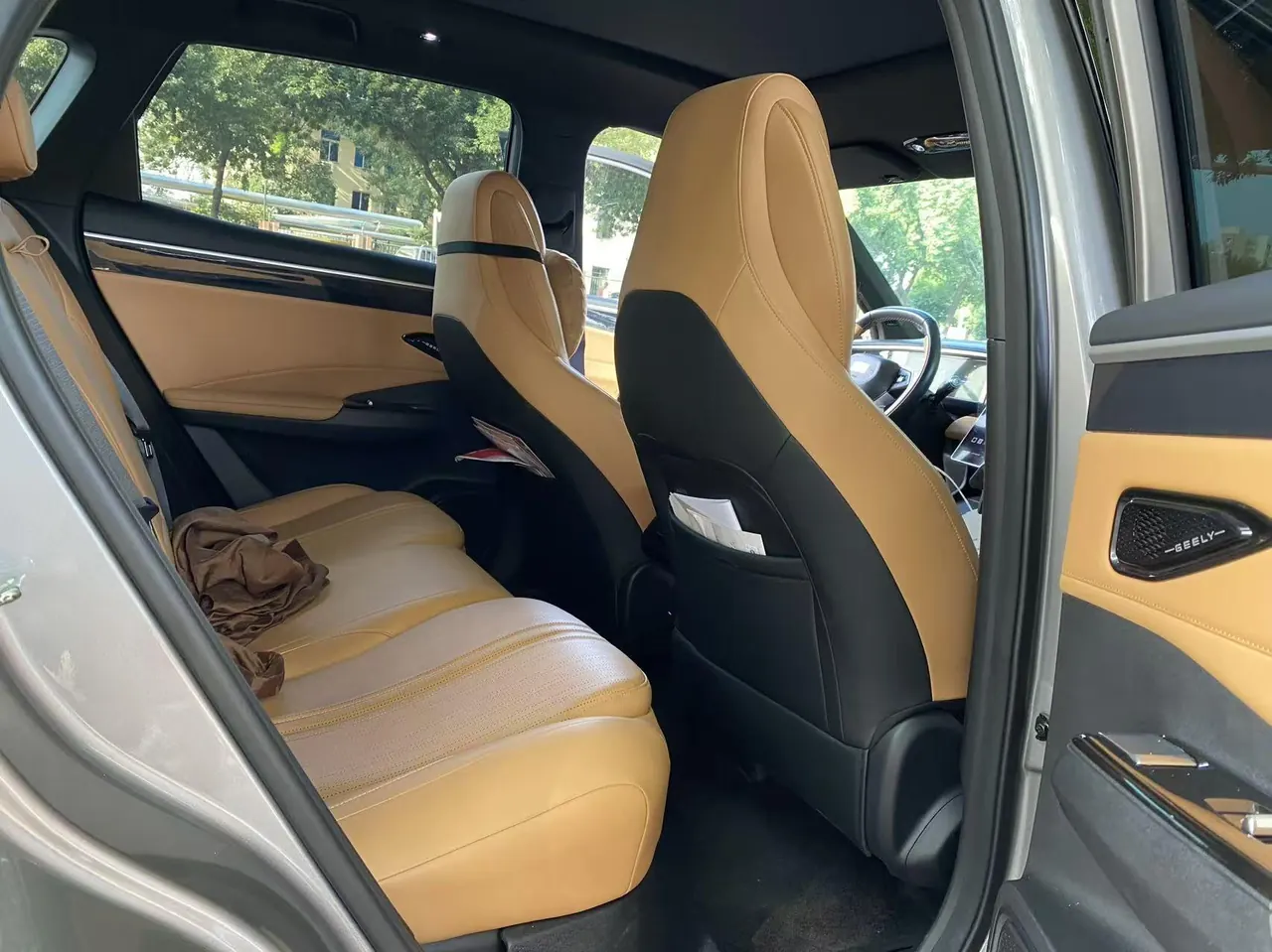 Geely Galaxy 2024 L7 1.5T Longteng Edition 115km PLUS Automatic Gear 4