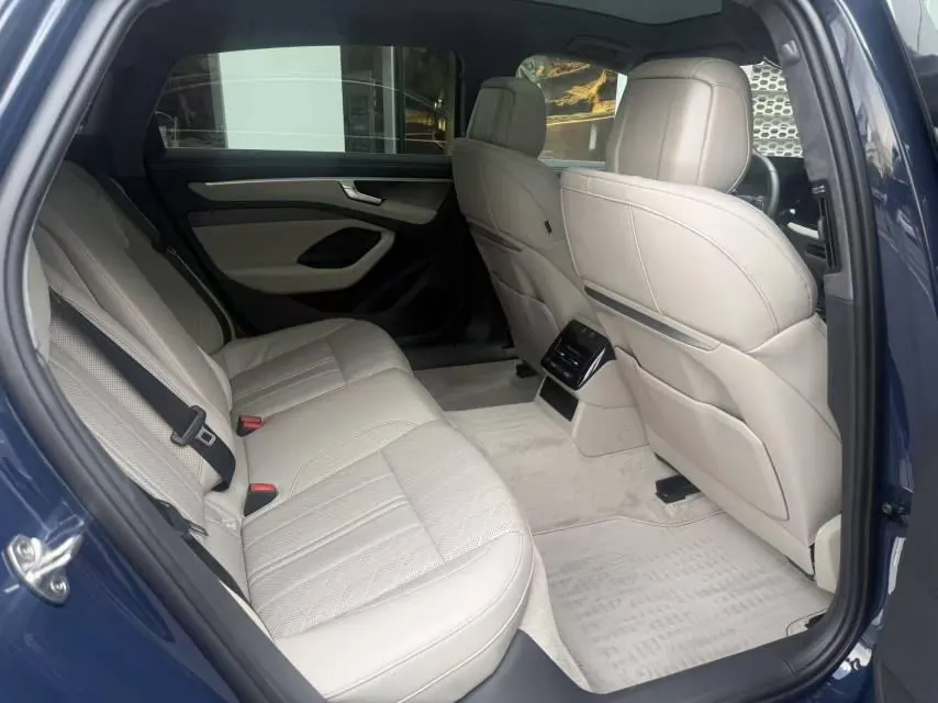 Audi 2026 A6L 2.0T Quattro Enjoy Elegant Automatic Gear 3