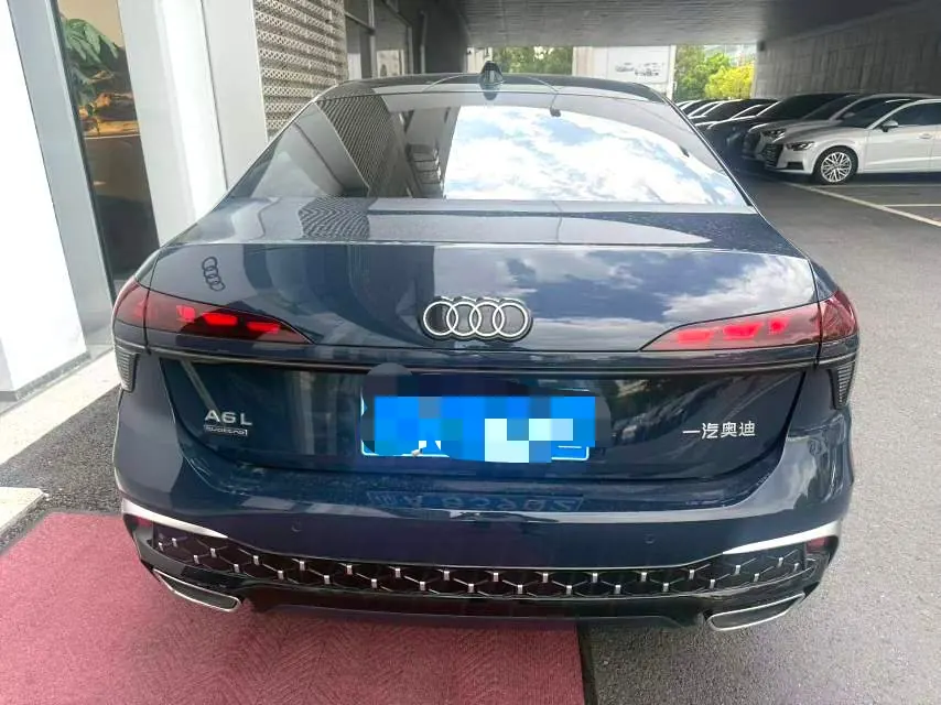 Audi 2026 A6L 2.0T Quattro Enjoy Elegant Automatic Gear 5