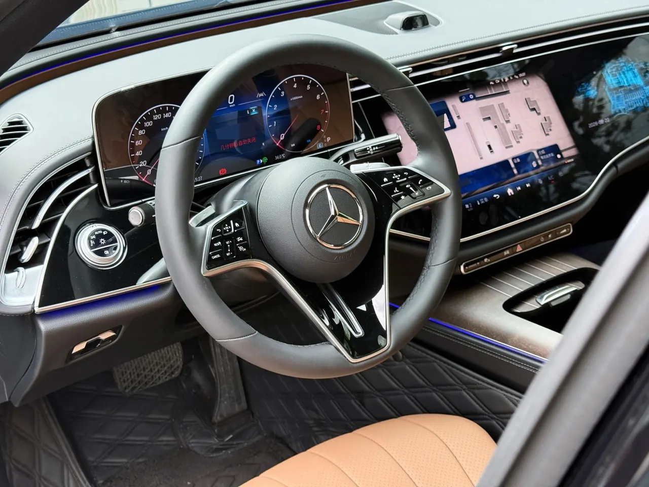 Mercedes Benz E Class 2025 E 300 L 48V 2.0T Luxury Automatic Gear 14
