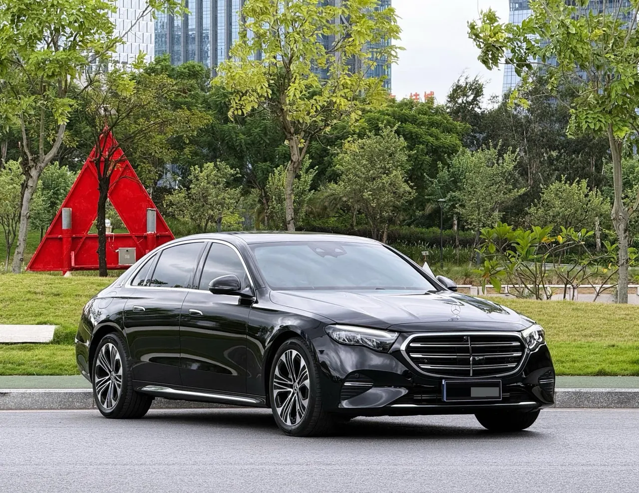Mercedes Benz E Class 2025 E 300 L 48V 2.0T Luxury Automatic Gear 3
