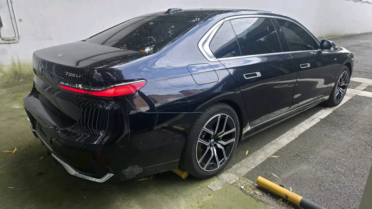 BMW 7 Series (Imported) 2023 735Li 48V 3.0T M Sports Suit Automatic Gear 3