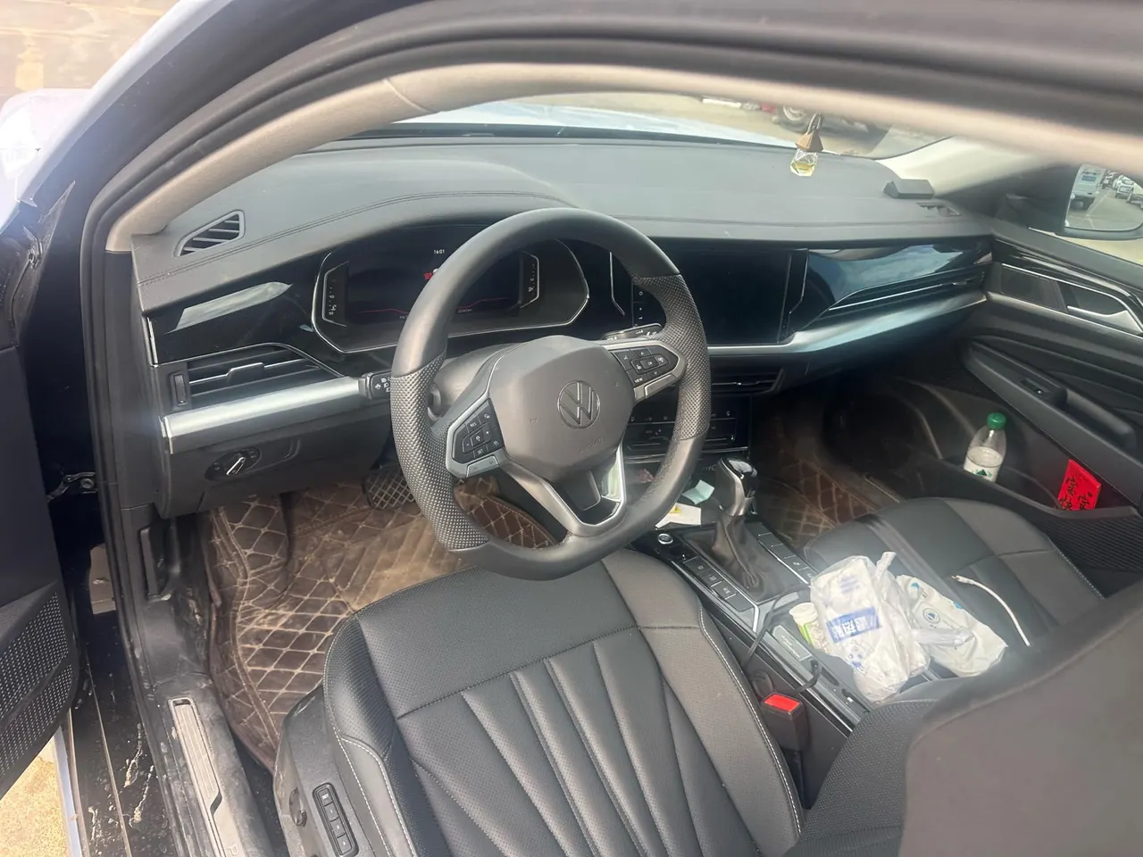 Volkswagen 2024 Passat 2.0TSI 380TSI Star Dragon Edition Automatic Gear 2