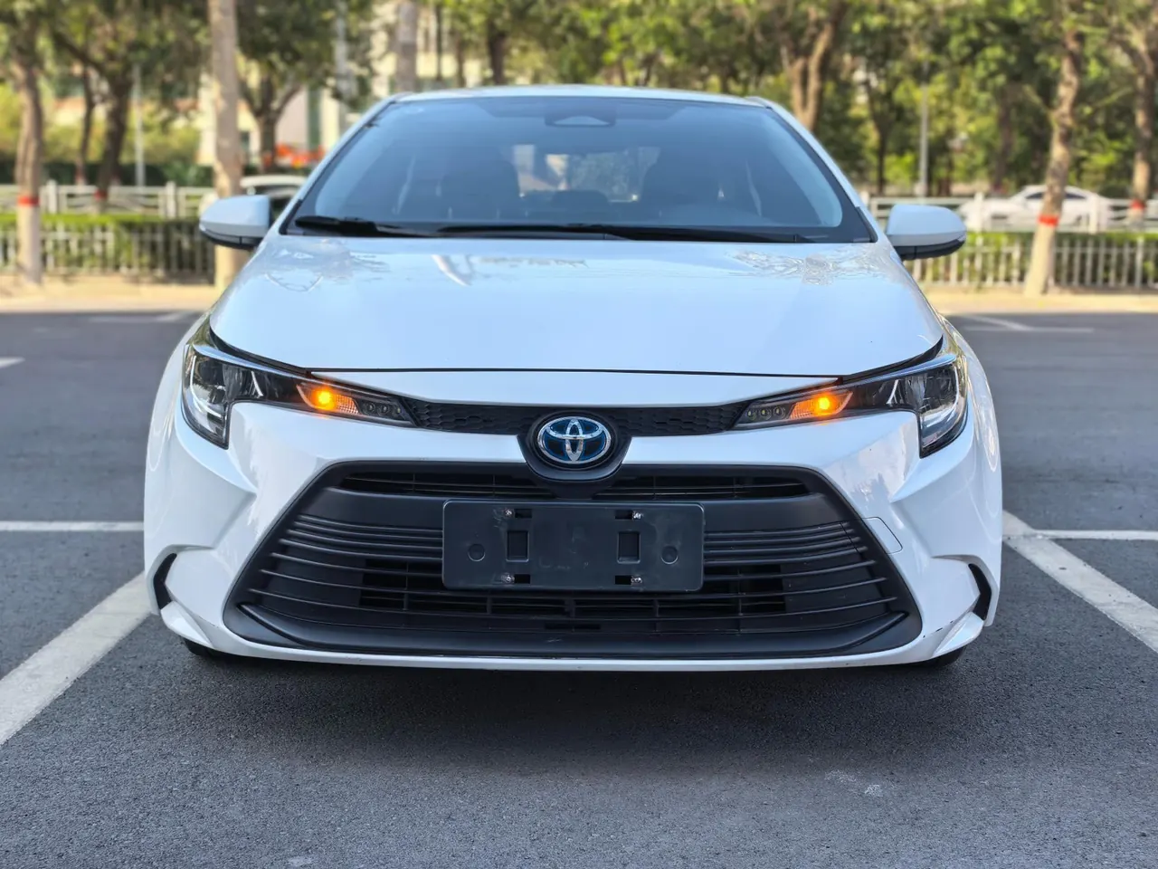 Toyota 2023 Lei Ling Shuangqing 1.8 Stepless Intelligent Electric Hybrid Leading Edition Automatic Gear 3