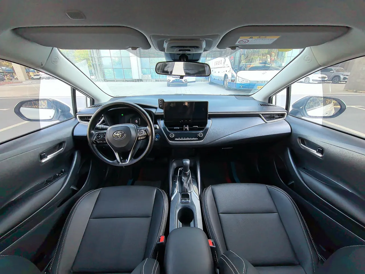 Toyota 2023 Lei Ling Shuangqing 1.8 Stepless Intelligent Electric Hybrid Leading Edition Automatic Gear 5