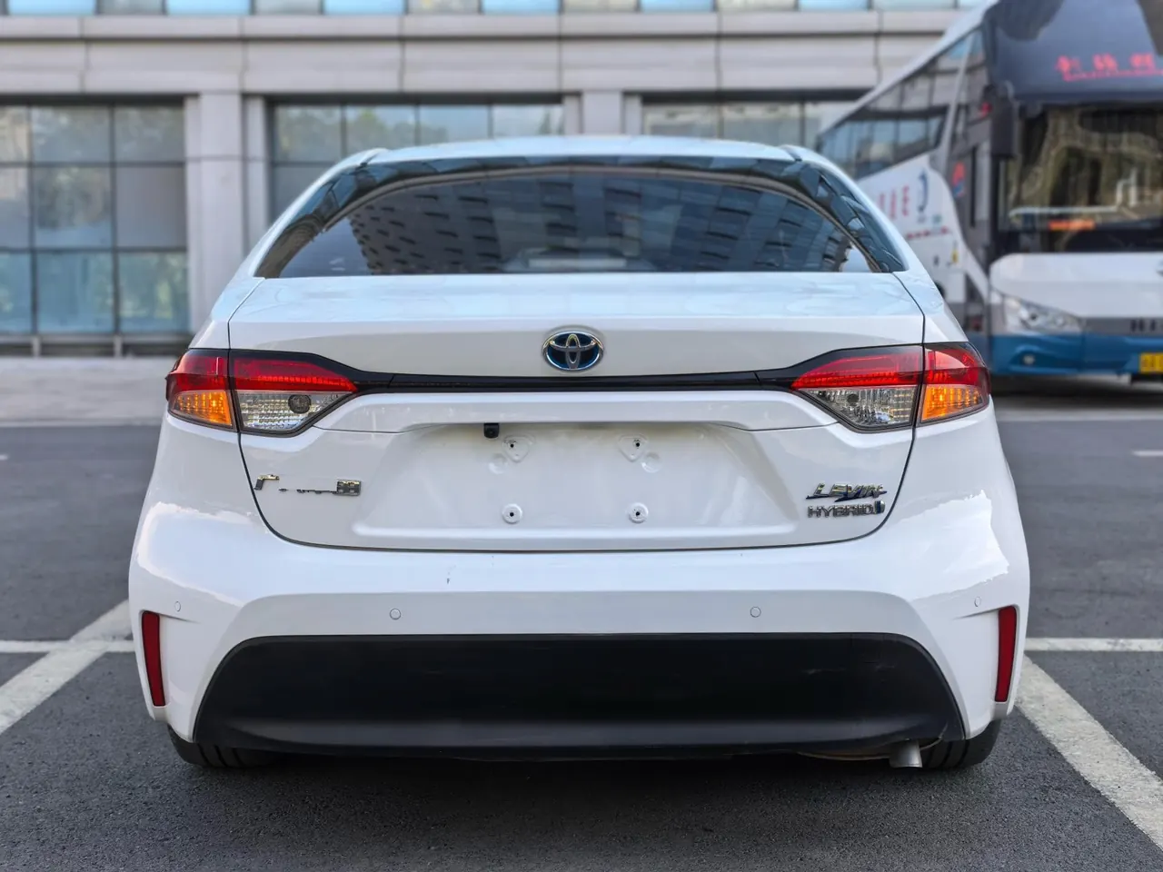 Toyota 2023 Lei Ling Shuangqing 1.8 Stepless Intelligent Electric Hybrid Leading Edition Automatic Gear 8
