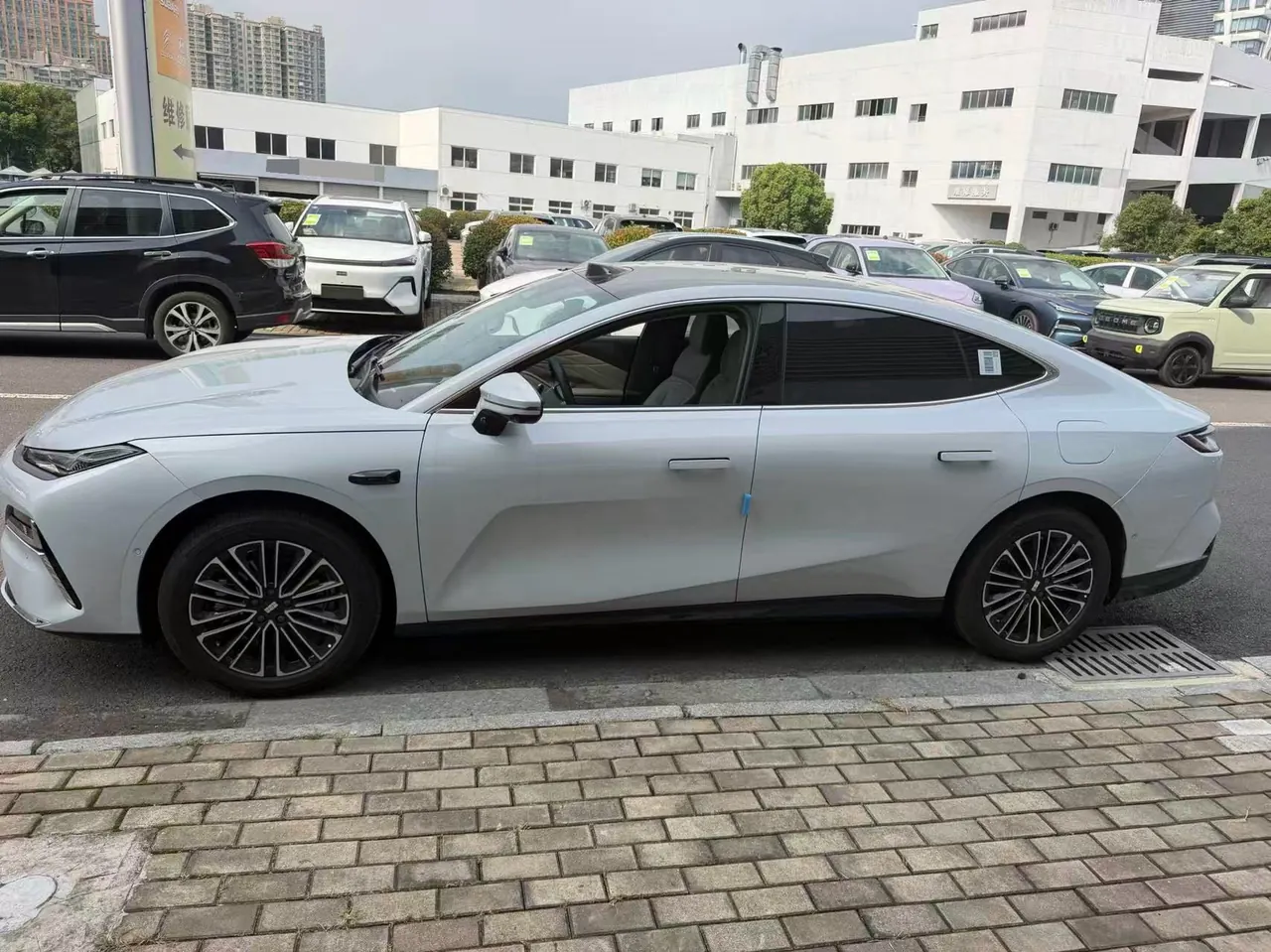 Geely Galaxy 2026 Star Yao 8 EM-i 1.5 Voyage Ocean Edition Automatic Gear 4