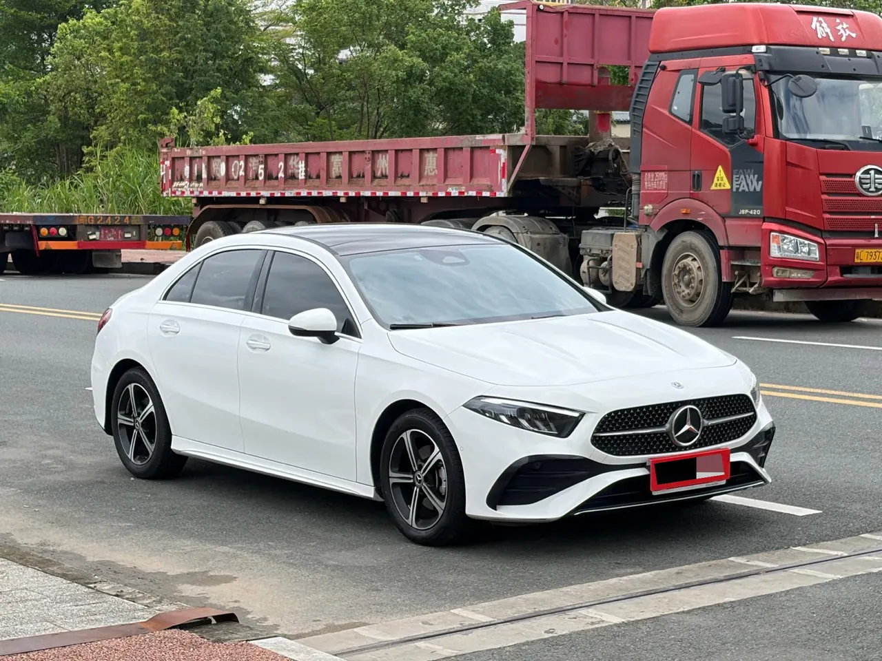 Mercedes Benz Class A 2023 A 200 L 1.3T Fashion Automatic Gear 3