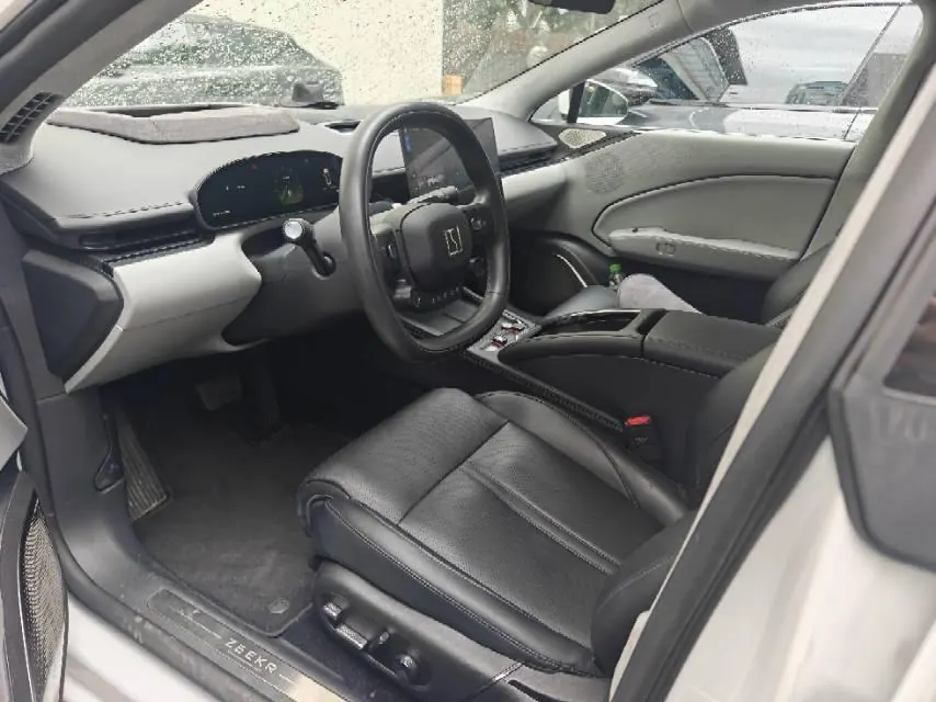 Zeekr 2024 Zeekr 007 4-wheel drive smart driving version 100kWh automatic gear 3