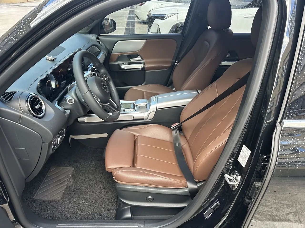 Mercedes Benz 2023 GLB 200 1.3T Dynamic Automatic 8