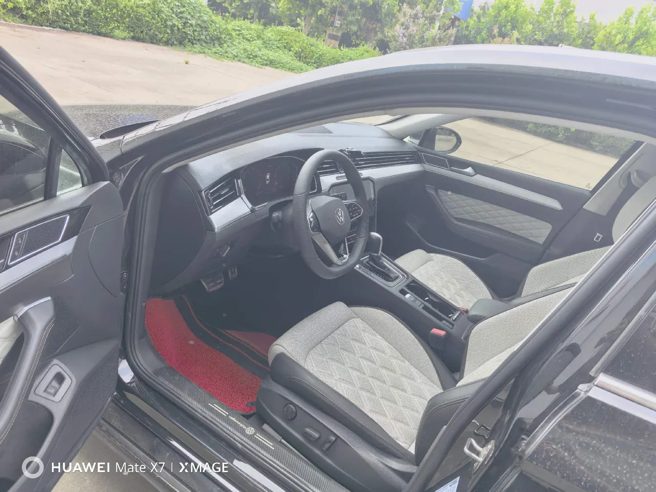Volkswagen 2023 Magotan 2.0TSI 330TSI 2 million Commemorative Luxury Automatic Gear 5
