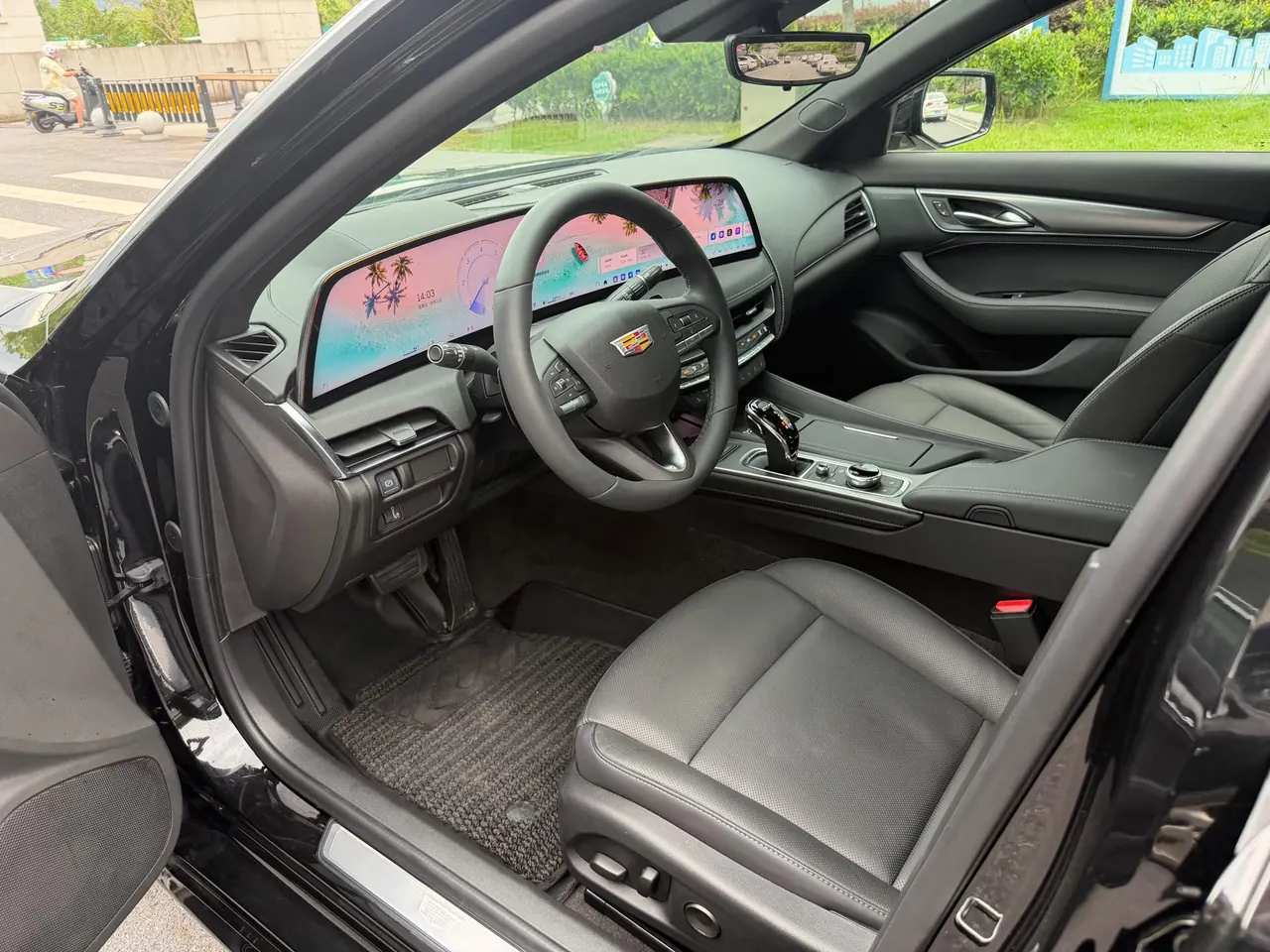 Cadillac 2025 CT5 2.0T 28T Track Performance Edition Automatic Gear 4