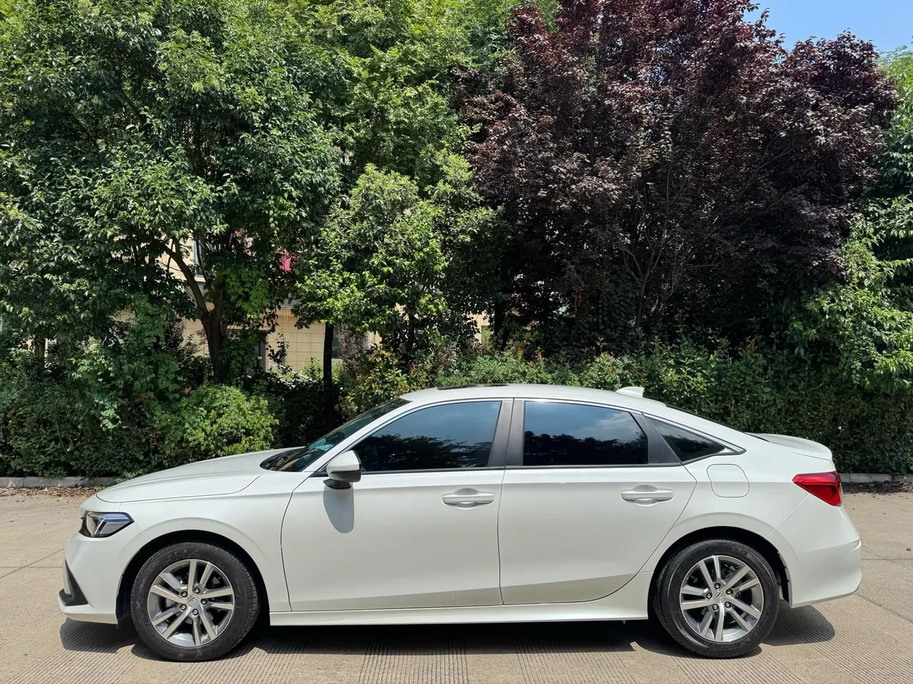 Honda 2023 Civic 1.5T CVT 240TURBO Sporty Edition Automatic 3