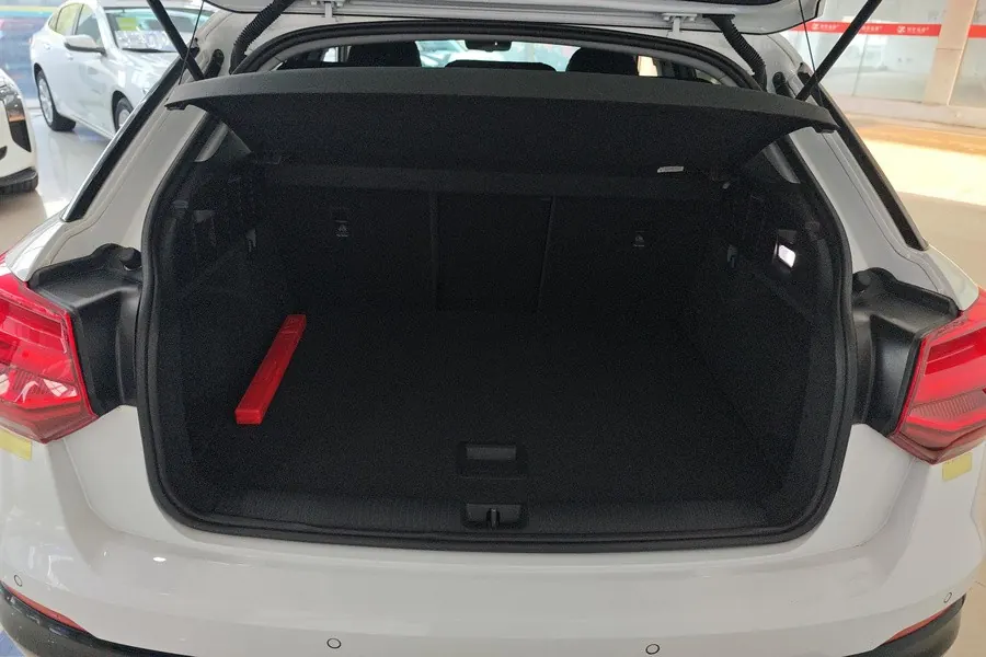 Audi 2020 Q2L 1.4TFSI 35TFSI Aggressive Dynamic Automatic 12