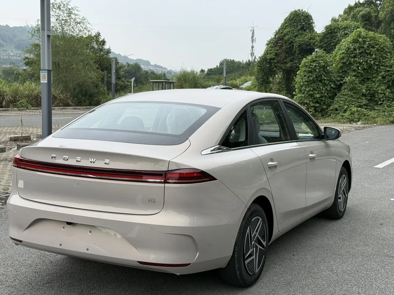 Roewe 2026 i6 1.5 stepless long-term automatic gear 6