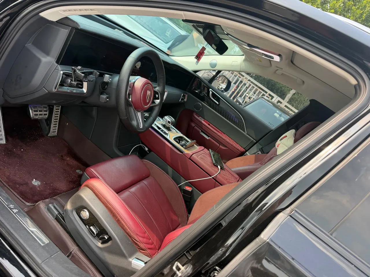 HongQi 2021 E-HS9 Flag Enjoy 6-seat Automatic Gear 4
