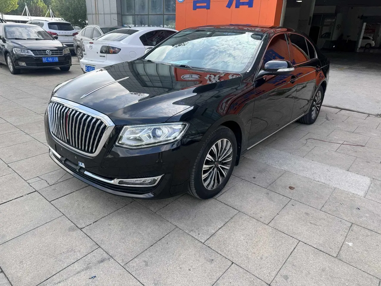 HongQi 2021 H7 1.8T 35T Comfort Edition Automatic Gear - View 1