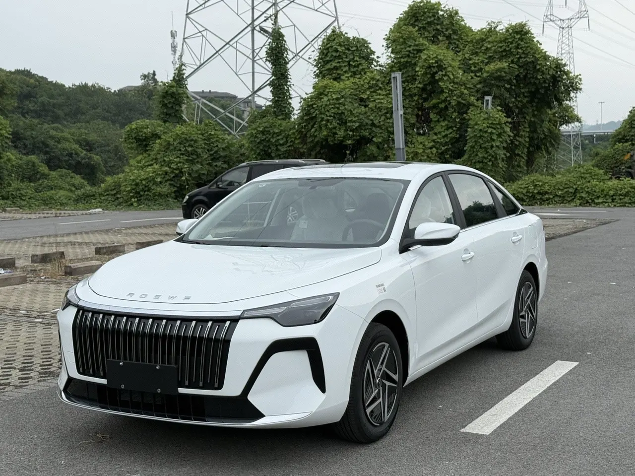 Roewe 2026 i6 1.5 stepless long-term automatic gear - View 1