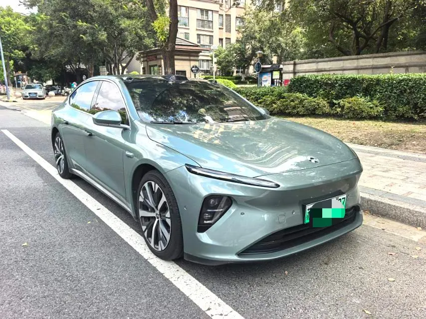 NIO 2023 ET7 75kWh automatic gear 3