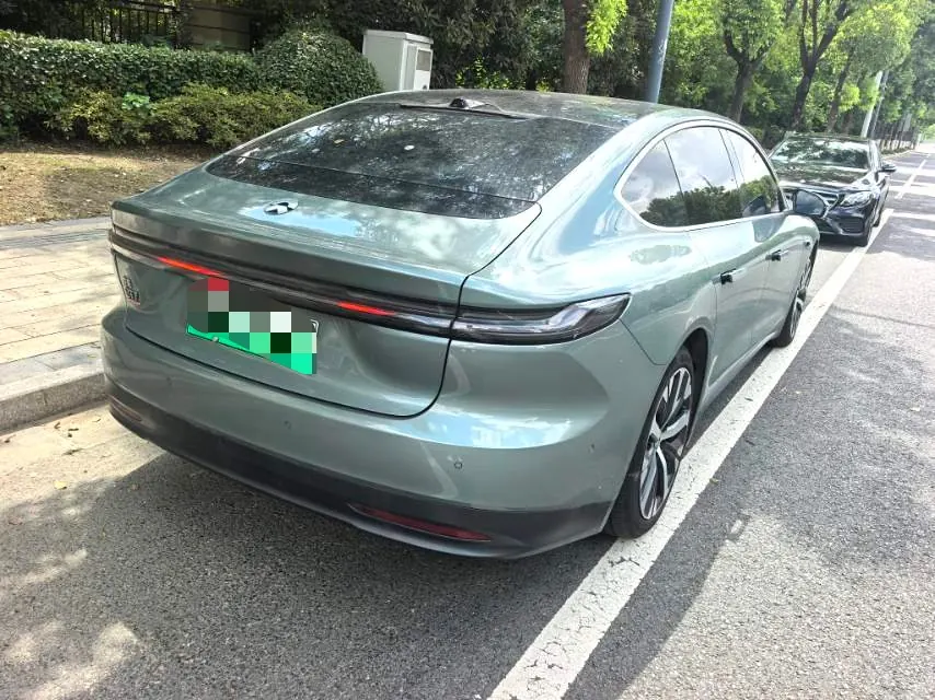 NIO 2023 ET7 75kWh automatic gear 5