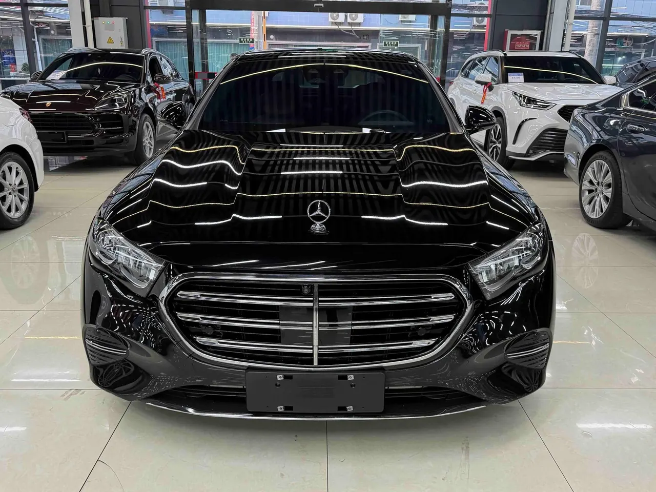 Mercedes Benz E Class 2024 E 300 L 48V 2.0T Luxury Automatic Gear 2