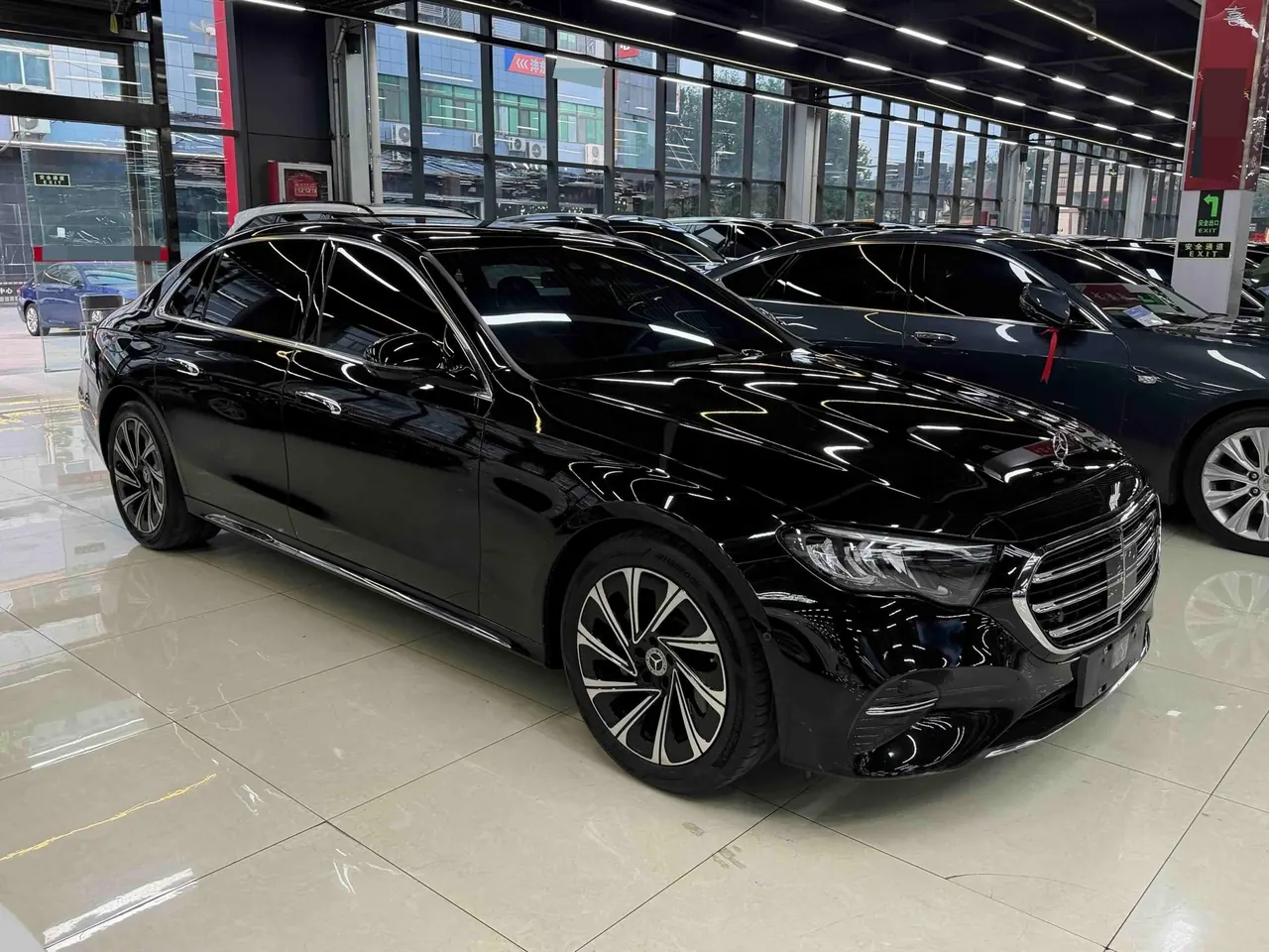 Mercedes Benz E Class 2024 E 300 L 48V 2.0T Luxury Automatic Gear 3