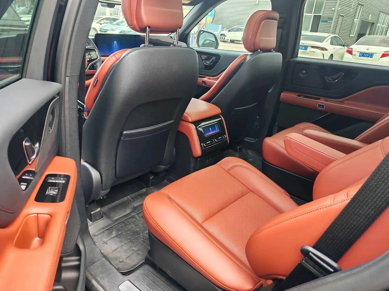 Lincoln 2024 Aviator 3.0T V6 4-wheel Elegant Edition 6-seat Automatic Gear 5