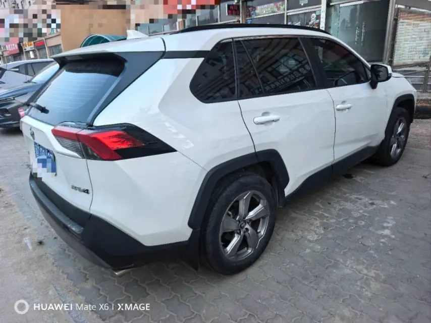 Toyota 2022 RAV4 Rongbo 2.0 Stepless Two-Drive Fashion Plus Edition Automatic Gear 3