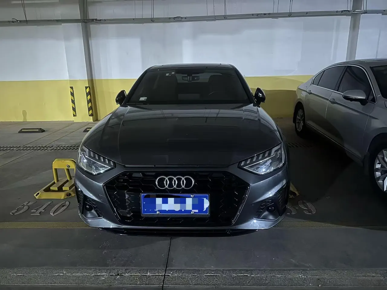 Audi 2024 A4L 2.0TFSI 40TFSI Deluxe Dynamic Automatic 2