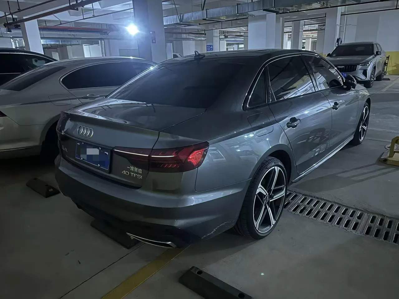 Audi 2024 A4L 2.0TFSI 40TFSI Deluxe Dynamic Automatic 6