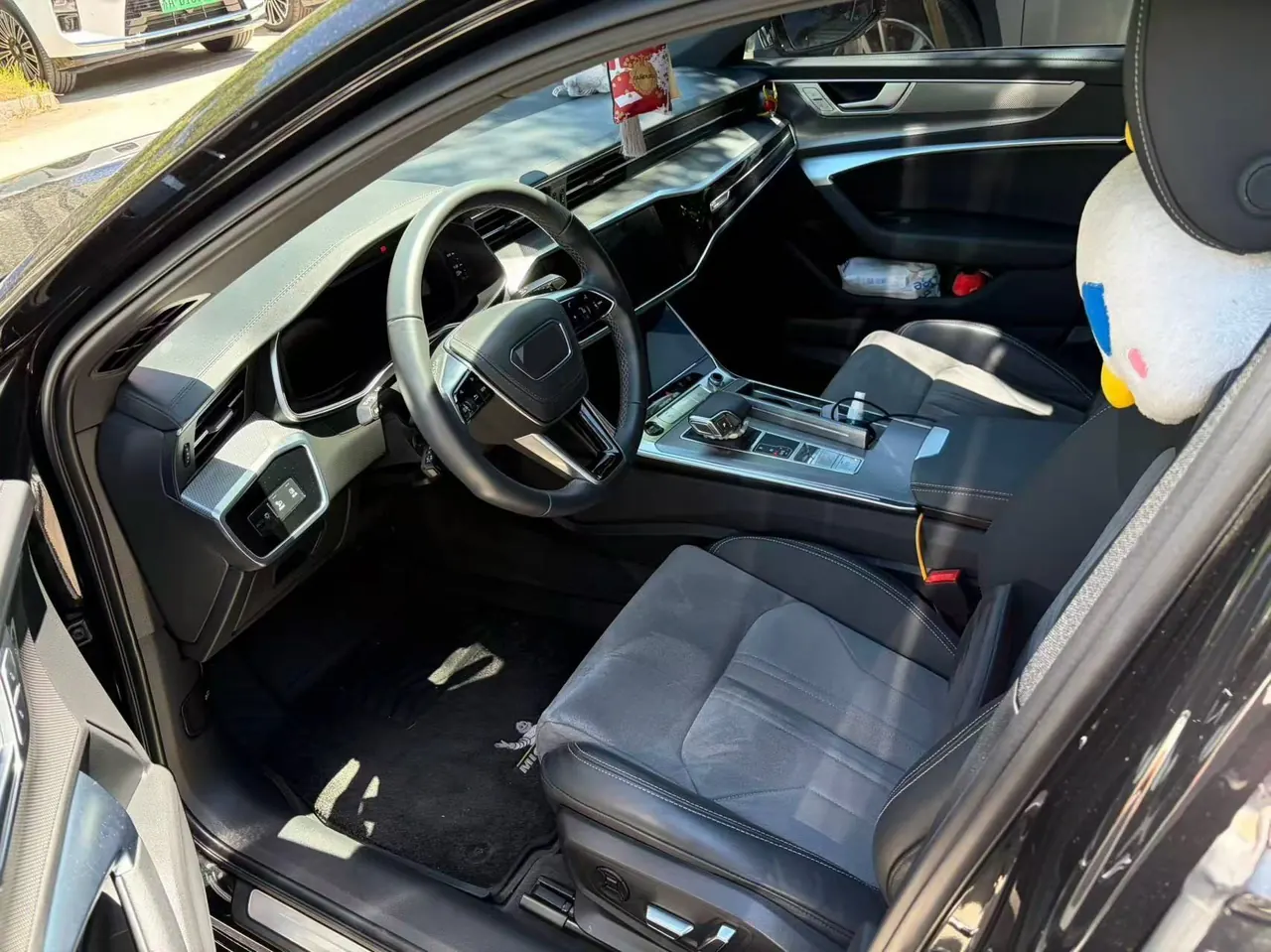 Audi 2024 A6L 2.0TFSI 40TFSI Deluxe Dynamic Automatic 3
