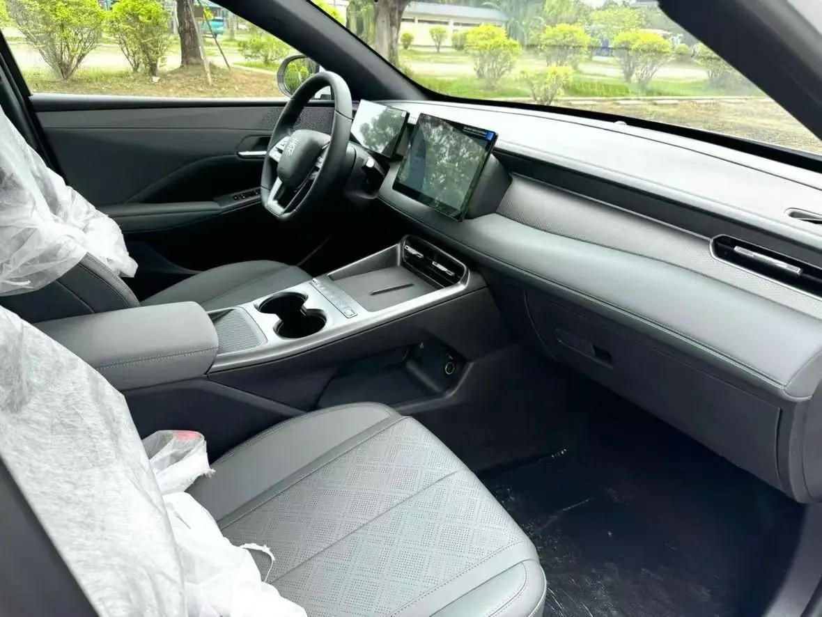 BYD 2026 Qin PLUS DM-i 1.5 CVT 128km Entry-Level Automatic 8