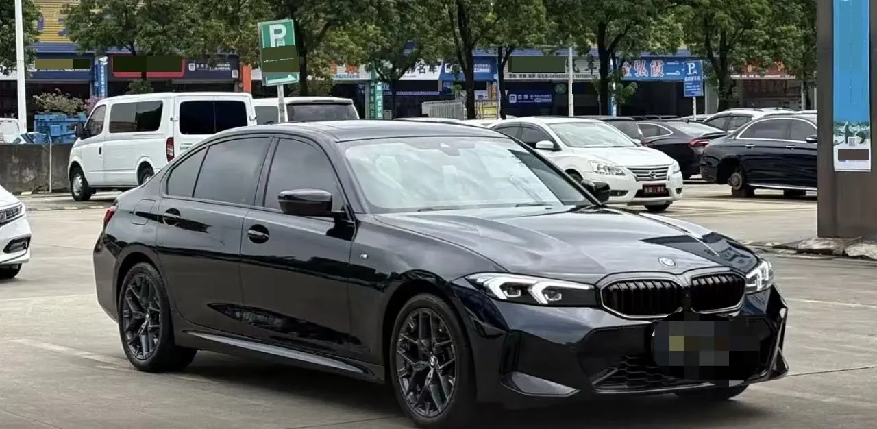 BMW 3 Series 2024 330Li 2.0T M Sports Obsidian Night Suit Automatic Gear 3