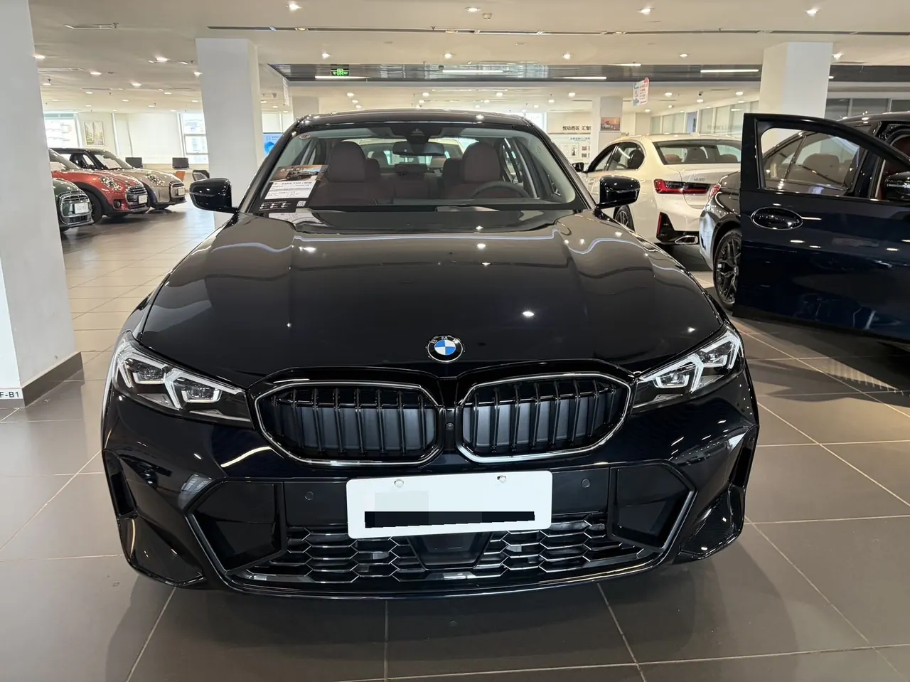 BMW 3 Series 2026 330Li 2.0T M Sports Obsidian Night Suit Automatic Gear 2