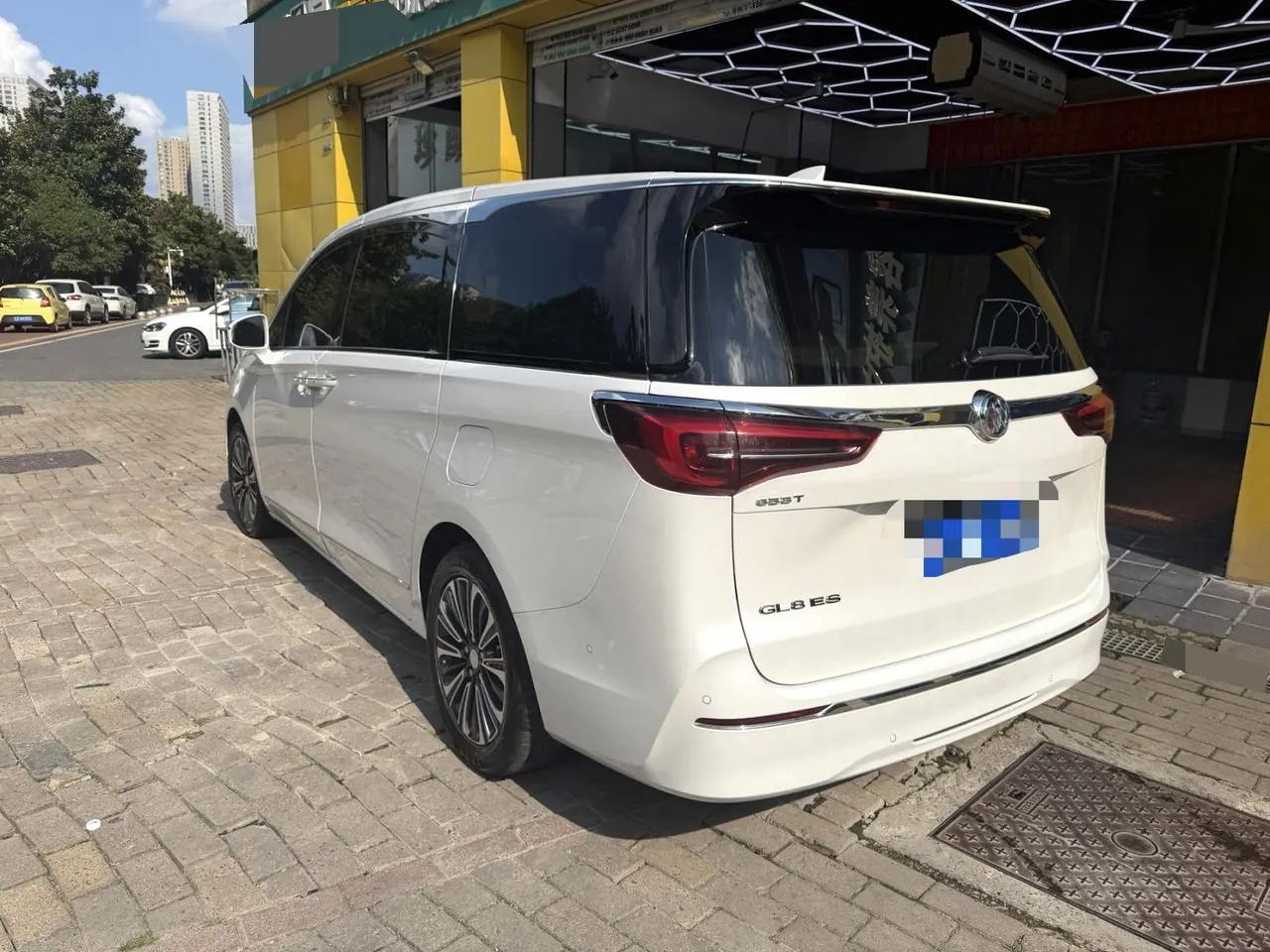 Buick 2022 GL8 ES Lu Zun 48V 2.0T 653T Flagship Automatic Gear 4