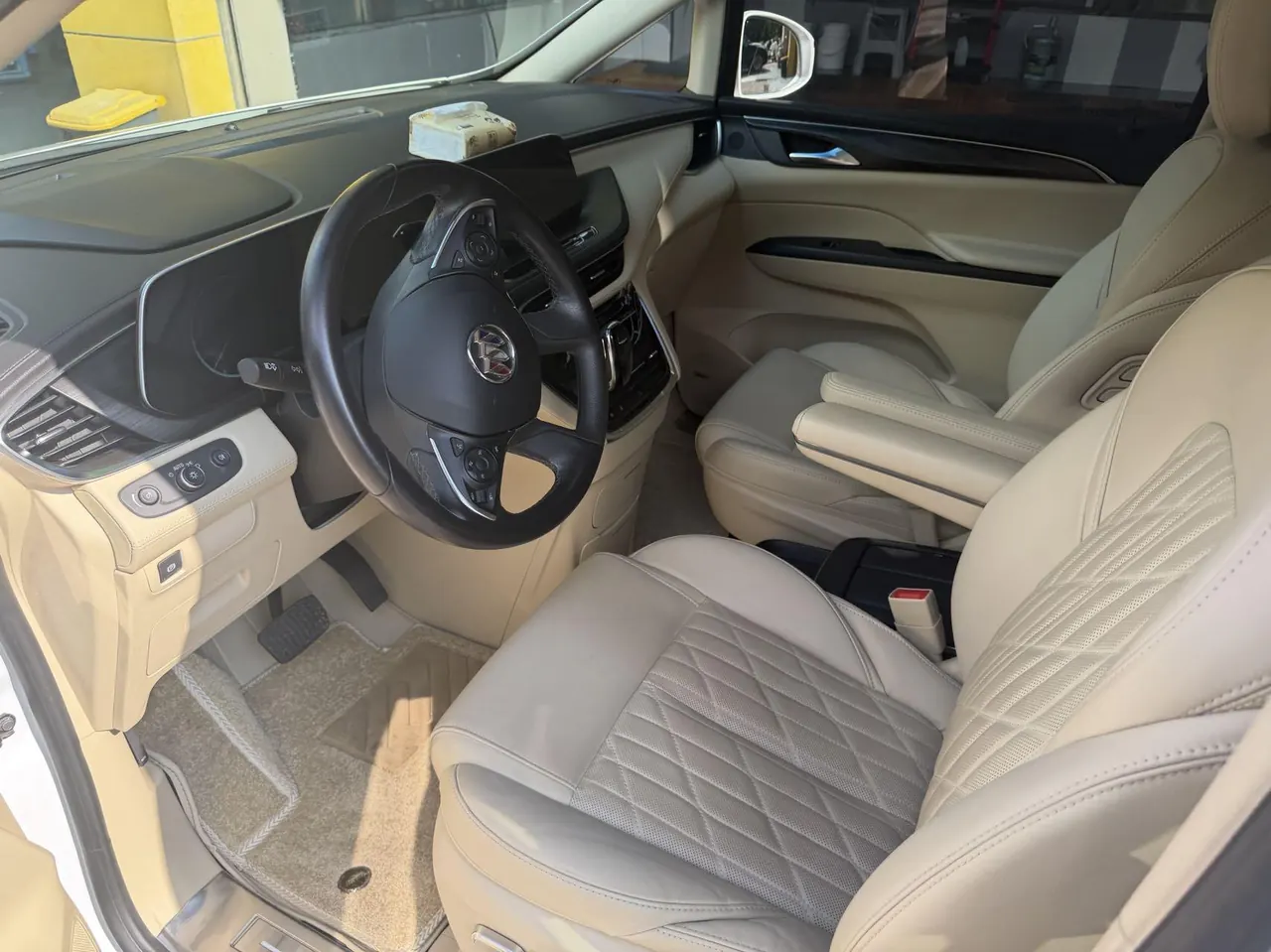 Buick 2022 GL8 ES Lu Zun 48V 2.0T 653T Flagship Automatic Gear 7