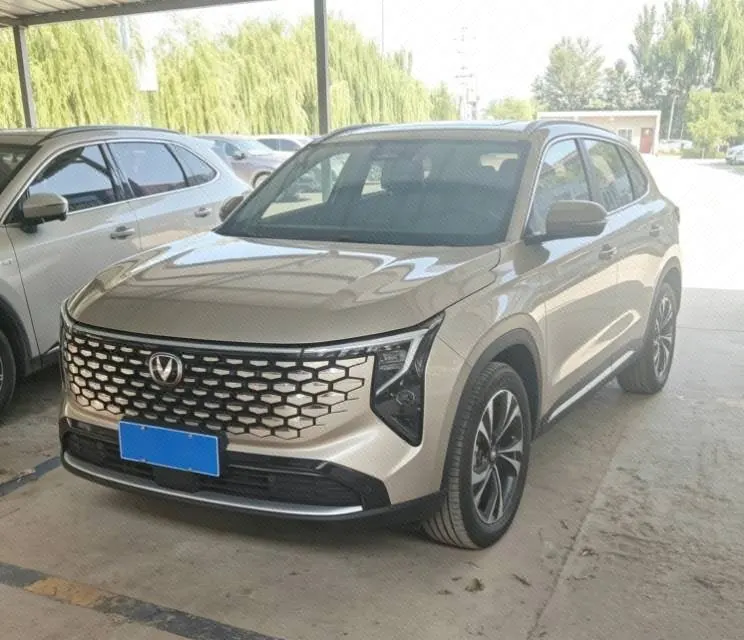 Open image lightbox: ChangAn 2026 CS55 PLUS 1.5T New Blue Whale Tianzhu Prestige Automatic
