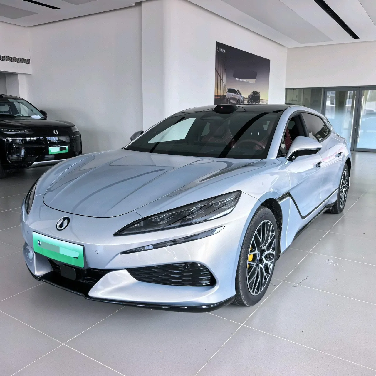 Open image lightbox: Denza 2026 Denza Z9GT Flash Charge Honorable Automatic Transmission