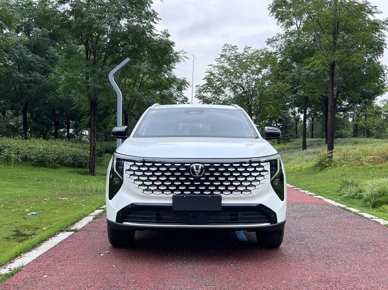 ChangAn 2026 CS55 PLUS PHEV 1.5 Stepless Smart New Blue Whale 125km Zhiyue Edition Automatic Gear 2