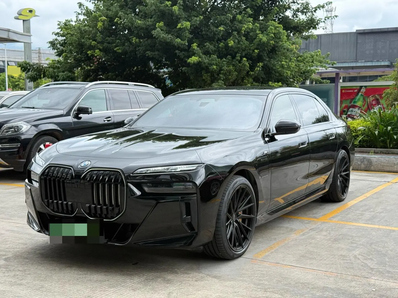 BMW i7 (Imported) 2023 i7 eDrive50L Enjoy M Sports Suit Automatic Gear - View 1