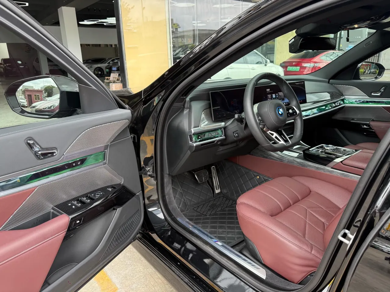 BMW i7 (Imported) 2023 i7 eDrive50L Enjoy M Sports Suit Automatic Gear 6