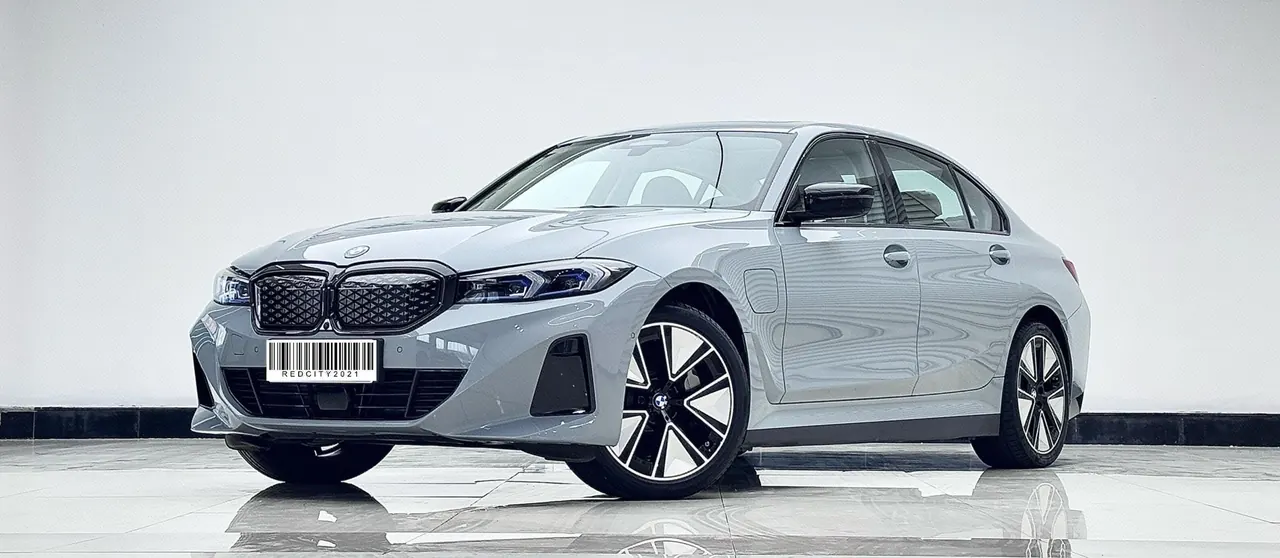Open image lightbox: BMW 2026 i3 eDrive 40 L obsidian night sports suit automatic gear