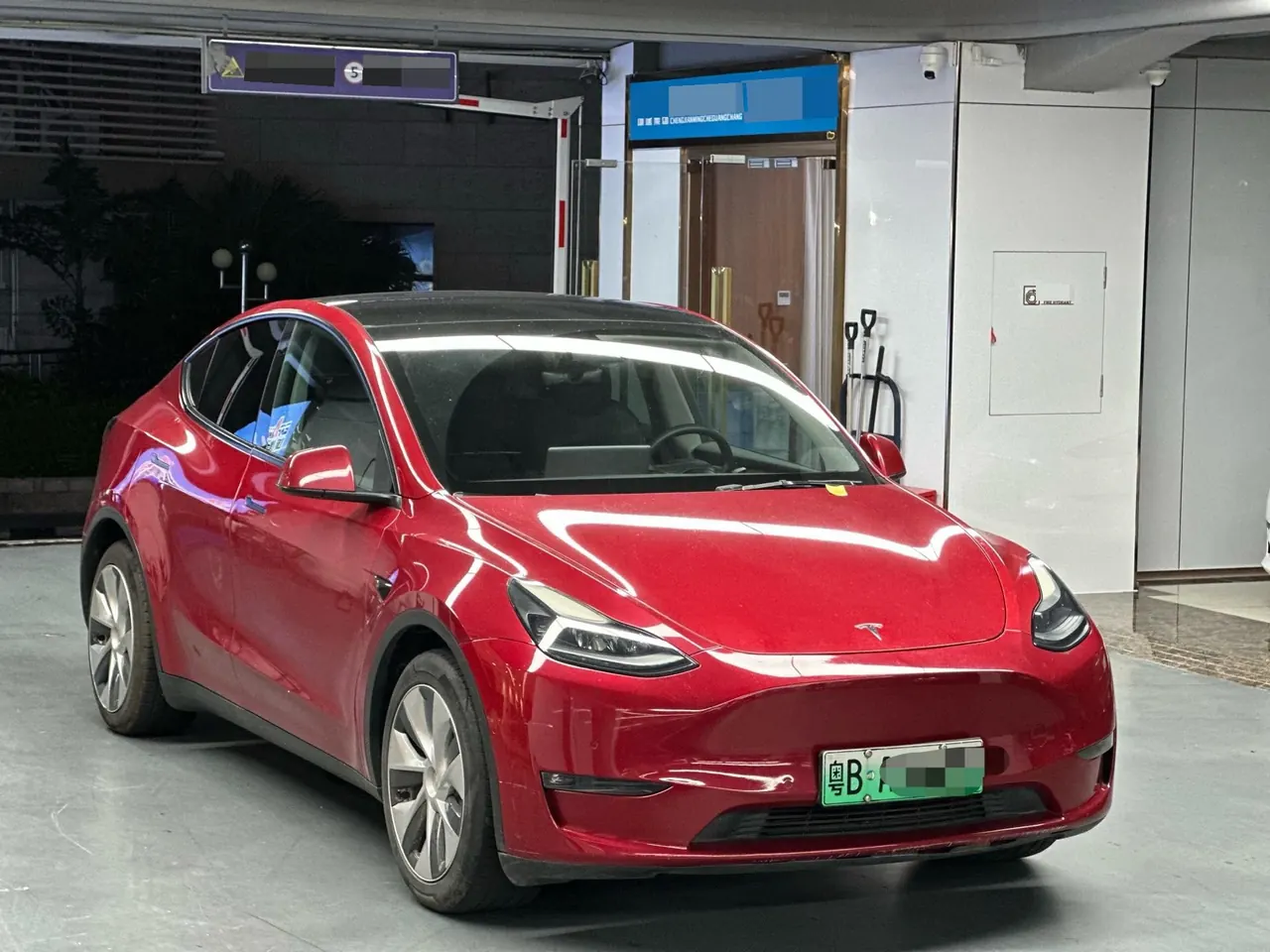 Tesla 2021 Model Y Standard Endurance Rear Drive Automatic Gear 13