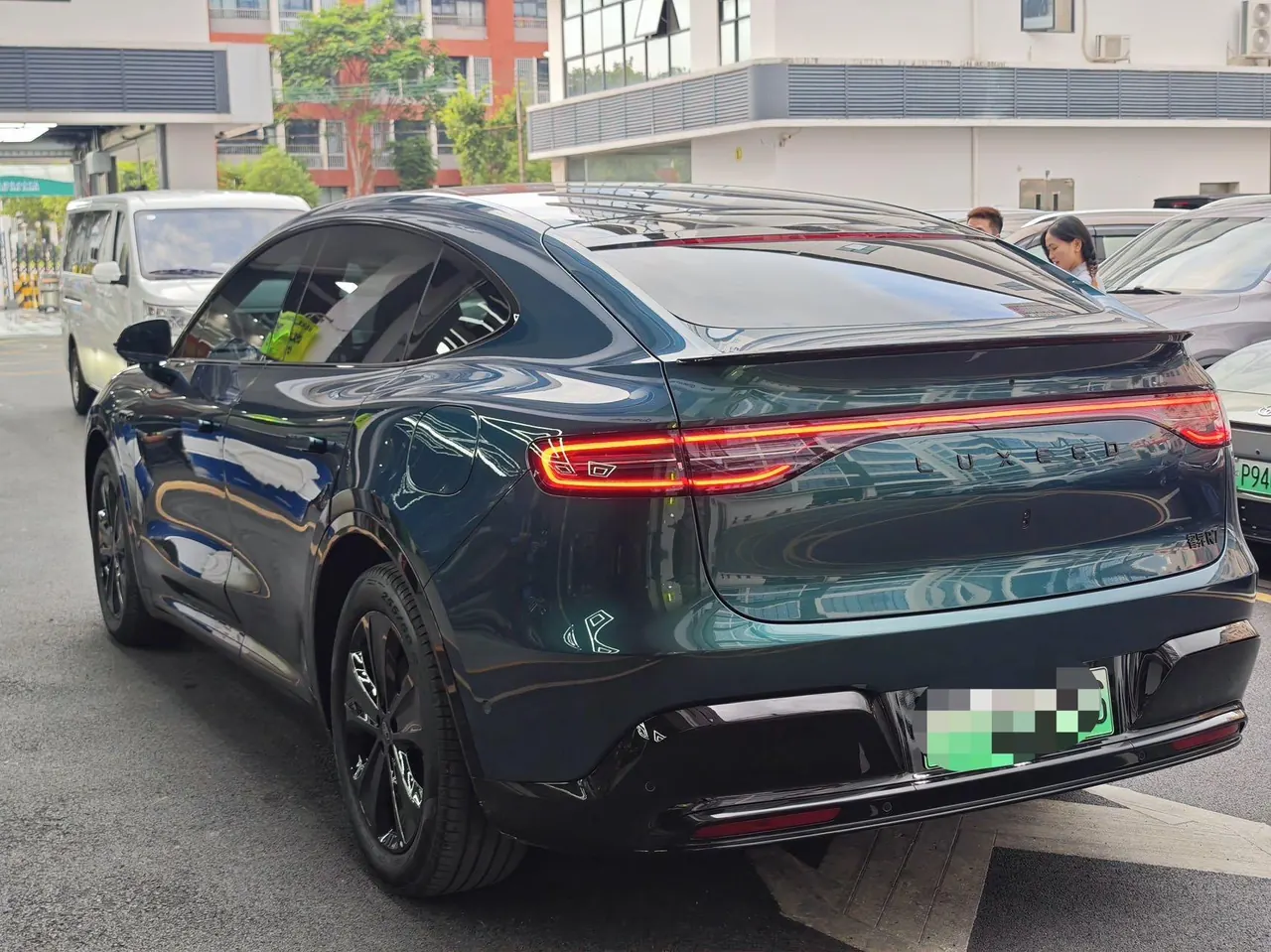 Intellectual 2026 R7 Pure Electric Max (896 Line Laser Radar) Automatic Gear 3