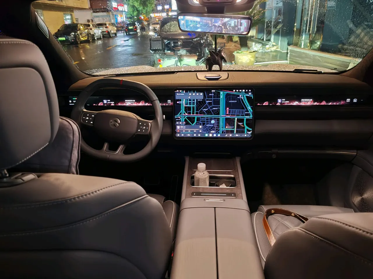 NIO 2026 ES8 6-seat executive deluxe automatic gear 7