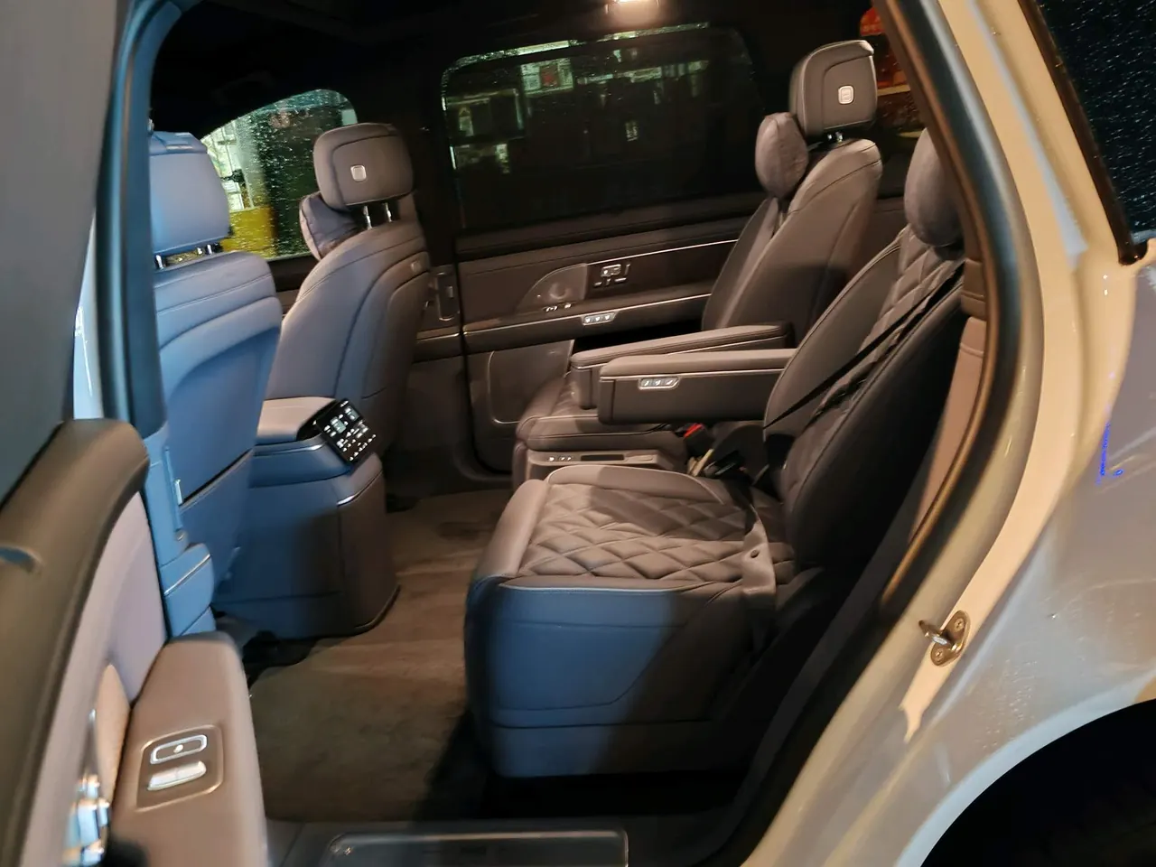 NIO 2026 ES8 6-seat executive deluxe automatic gear 9