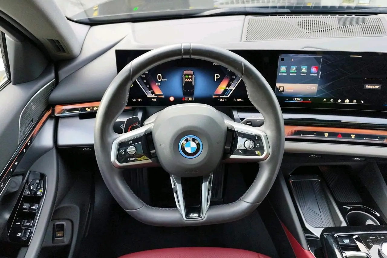 BMW 2025 i5 eDrive 40L M sports suit automatic gear 9